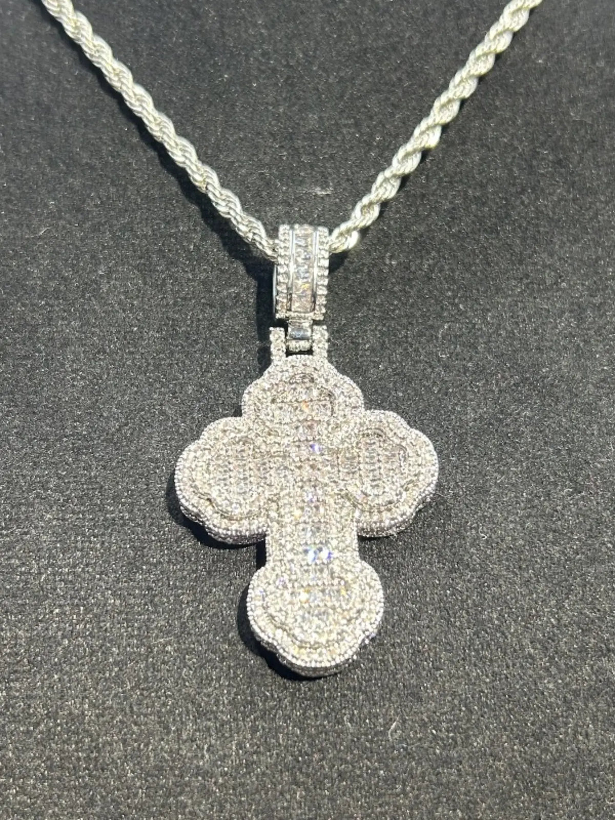 Four-Leaf Clover Cross Pendant Necklace for Men and Women, Trendy Rhinestone Embellishment Brass Zircon Charm, Hip Hop Style Jewelry, Cross Design Necklace, Cross Necklaces