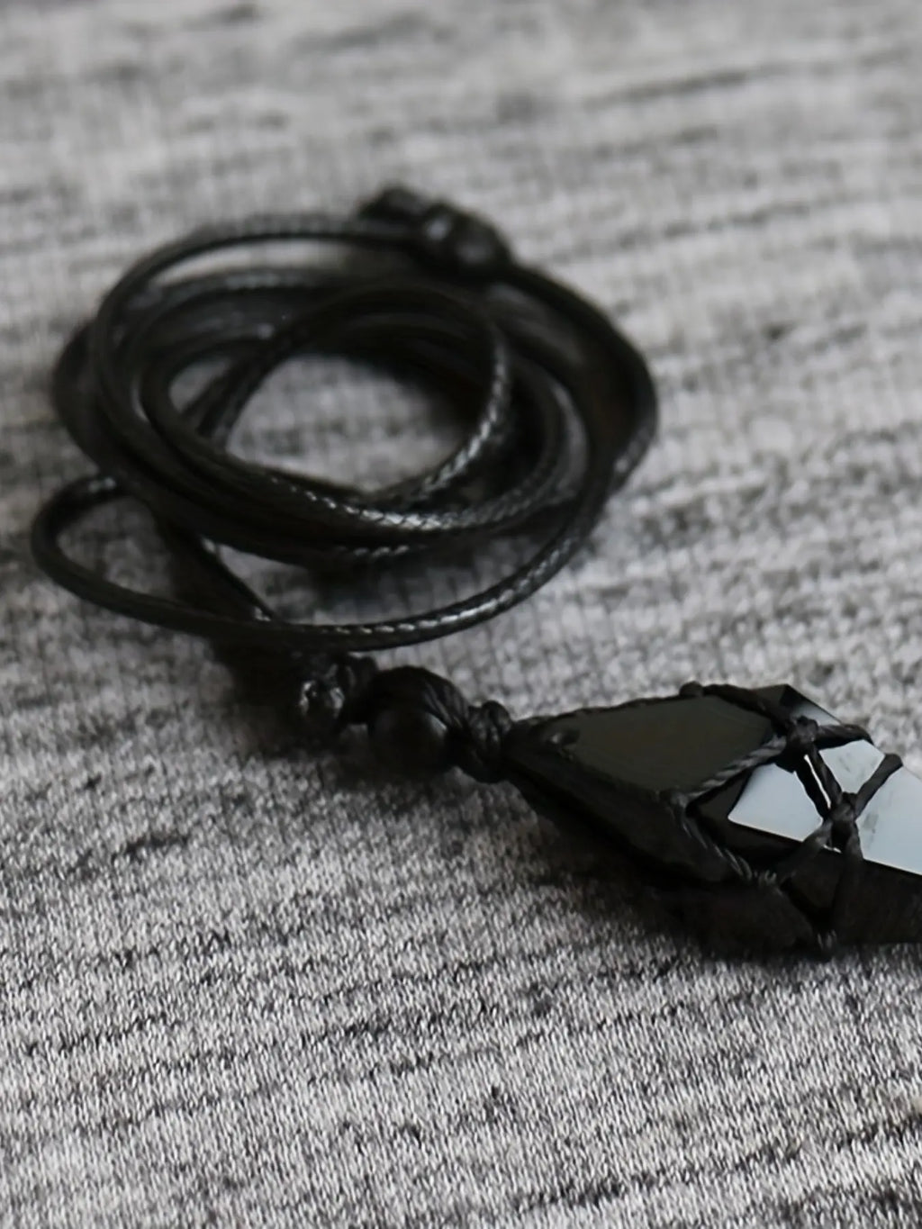 Bohemian Natural Obsidian Pendant Necklace, Unisex Adjustable Handmade Boho Style Jewelry, Casual Versatile Gift for Valentine's Day and Mother's Day, Trendy Jewellery Accessories