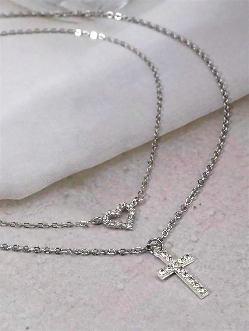2pcs Luxury Rhinestone Cross Chain Design & Heart Pendants, Faith Necklace, Multi-Layer Necklace Set, Elegant Exquisite Jewelry Gift for Women, Perfect for Valentine's & Mother's Day