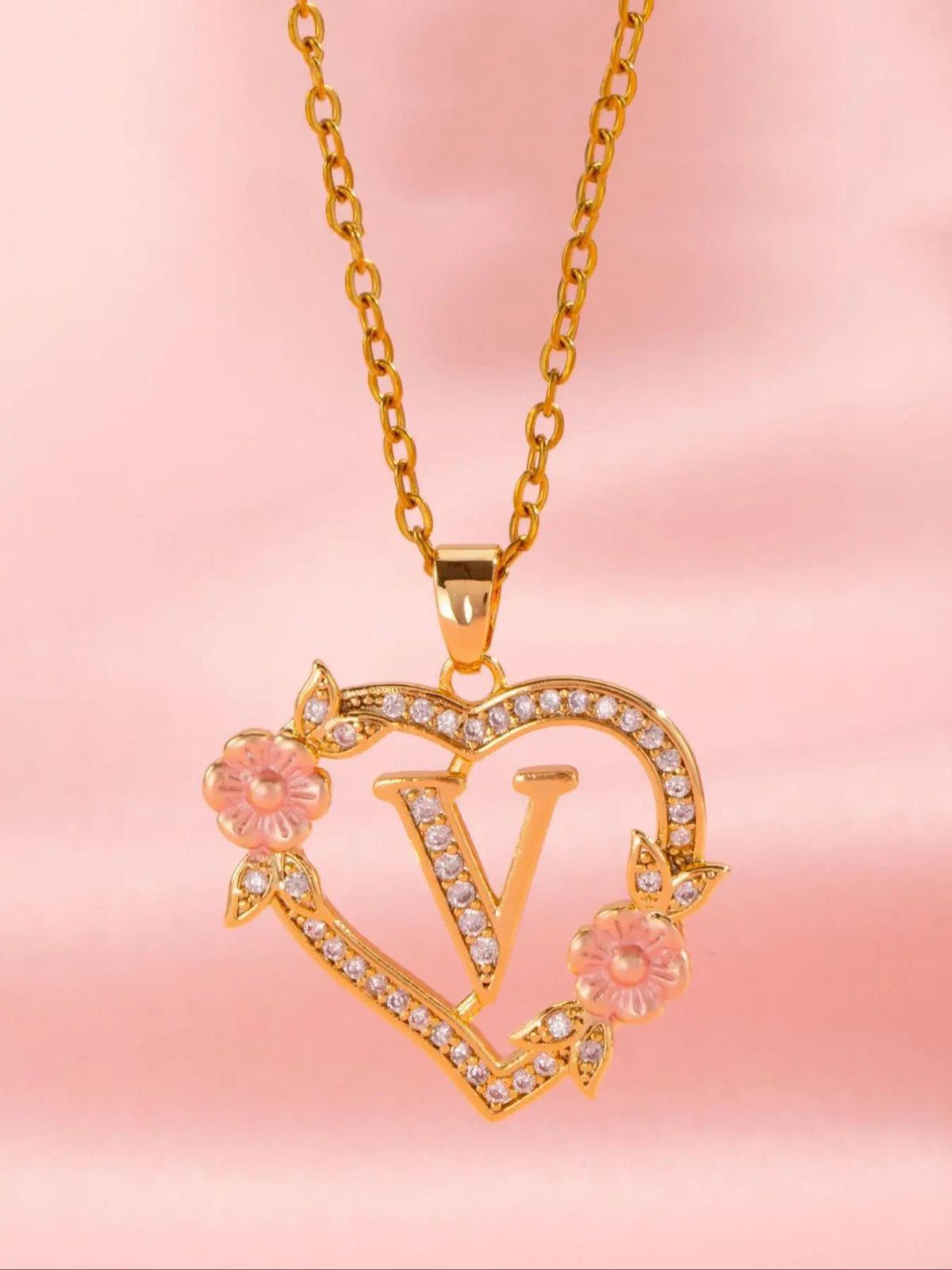 Initials Heart Shaped Pendant Necklace, Alphabet Detail Pendant, Exquisite Jewelry Gift, Rhinestone Decorated Alphabet Necklace, Artificial Zircon Decor Jewelry for Party, Daily Clothing Decor, Heart Design Jewelry, Zirconia Alphabet Pendant