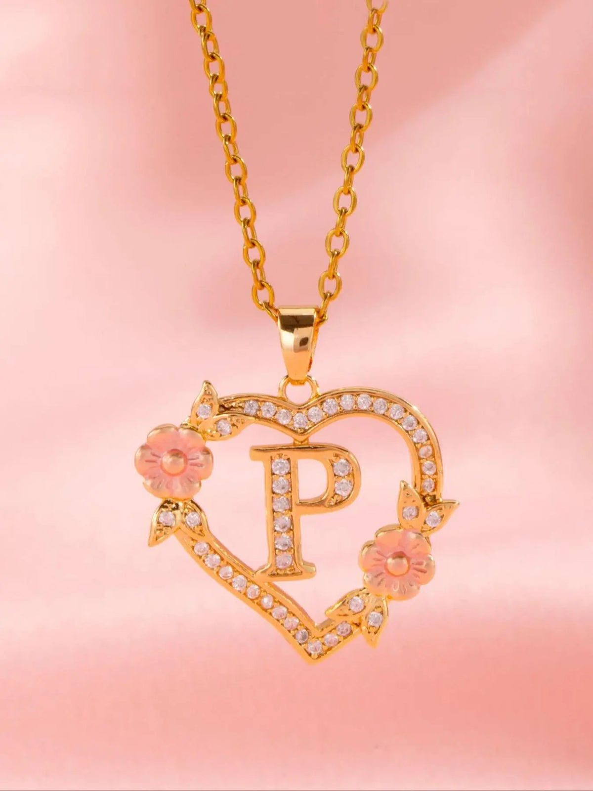 Initials Heart Shaped Pendant Necklace, Alphabet Detail Pendant, Exquisite Jewelry Gift, Rhinestone Decorated Alphabet Necklace, Artificial Zircon Decor Jewelry for Party, Daily Clothing Decor, Heart Design Jewelry, Zirconia Alphabet Pendant