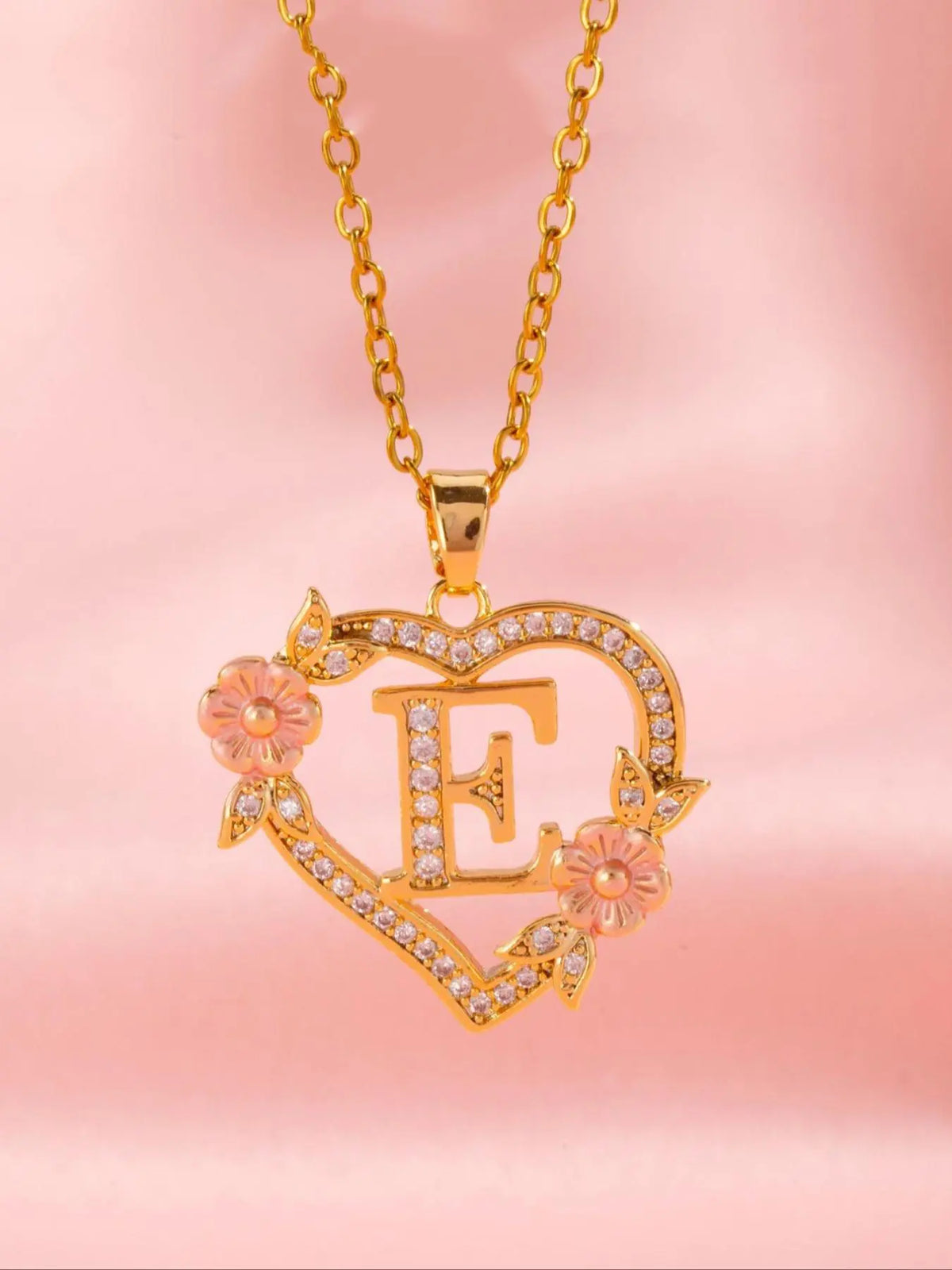 Initials Heart Shaped Pendant Necklace, Alphabet Detail Pendant, Exquisite Jewelry Gift, Rhinestone Decorated Alphabet Necklace, Artificial Zircon Decor Jewelry for Party, Daily Clothing Decor, Heart Design Jewelry, Zirconia Alphabet Pendant