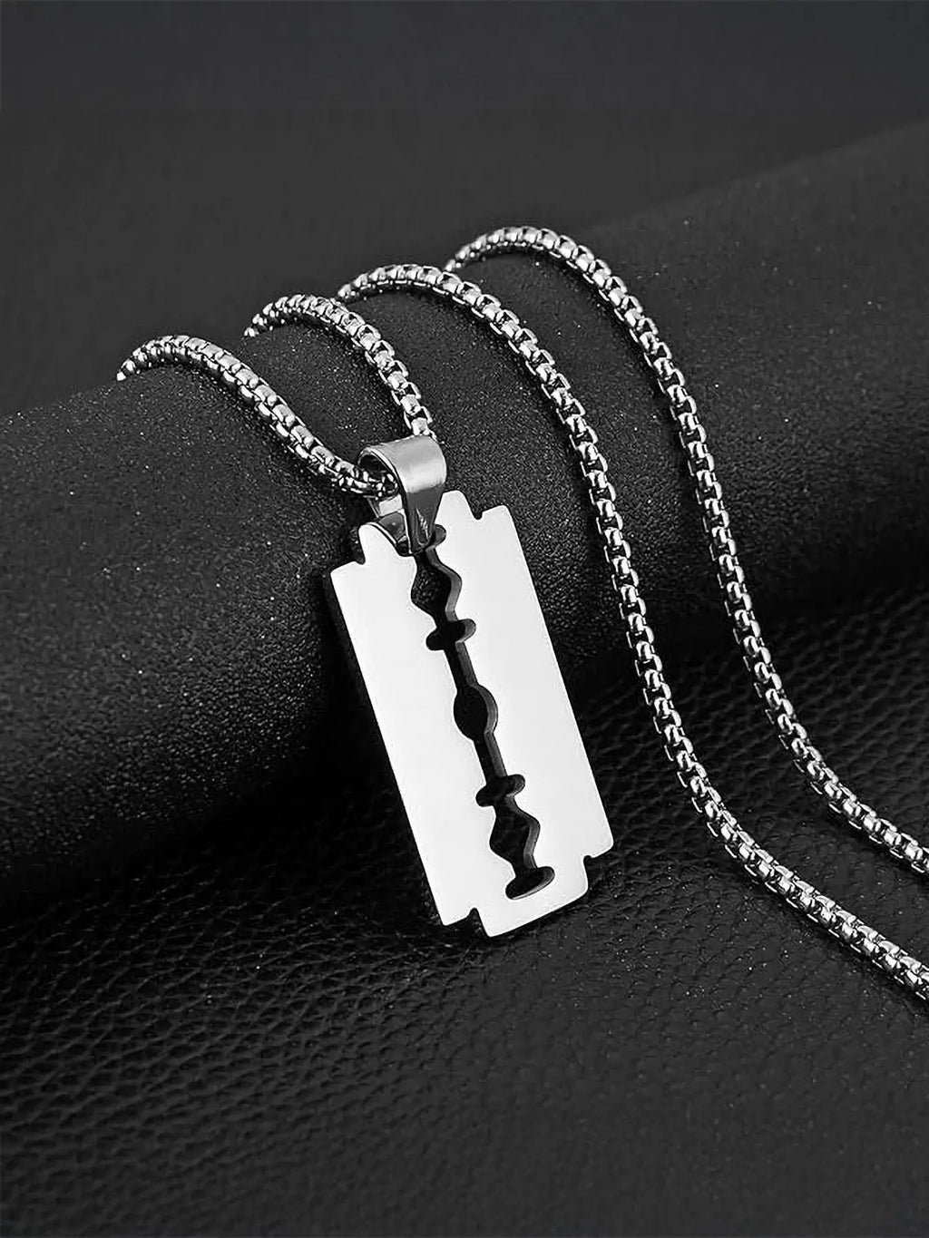 Hiphop Razor Pendant Necklace, Fashion Necklace, Cool Hiphop Style Streetwear Statement Jewelry Gift, Unique Trendy Sweater Chain, Cuban Link Design Chain, Stainless Steel Necklaces, Casual All Seasons