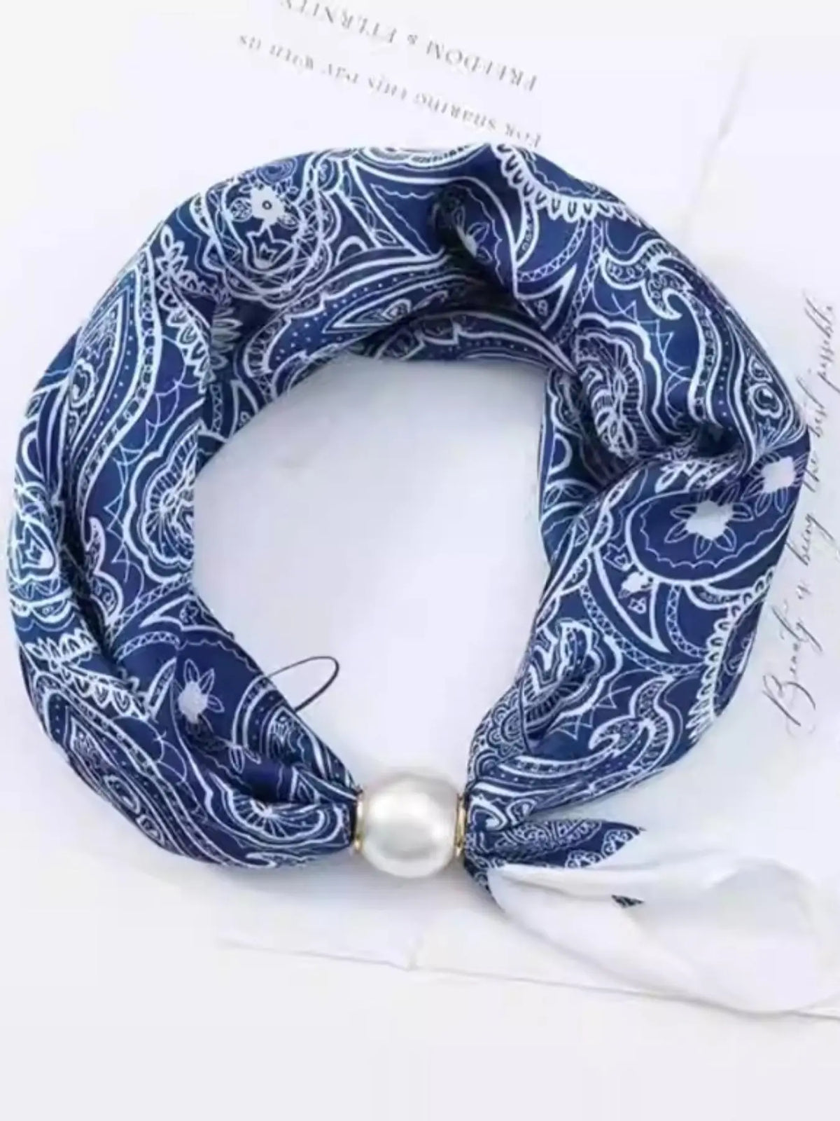 Pearl Necklace with Magnetic Buckle and Scarf Pendant, Elegant Stylish Women's Scarf for All Seasons, Fashionable Accessory for Gifts