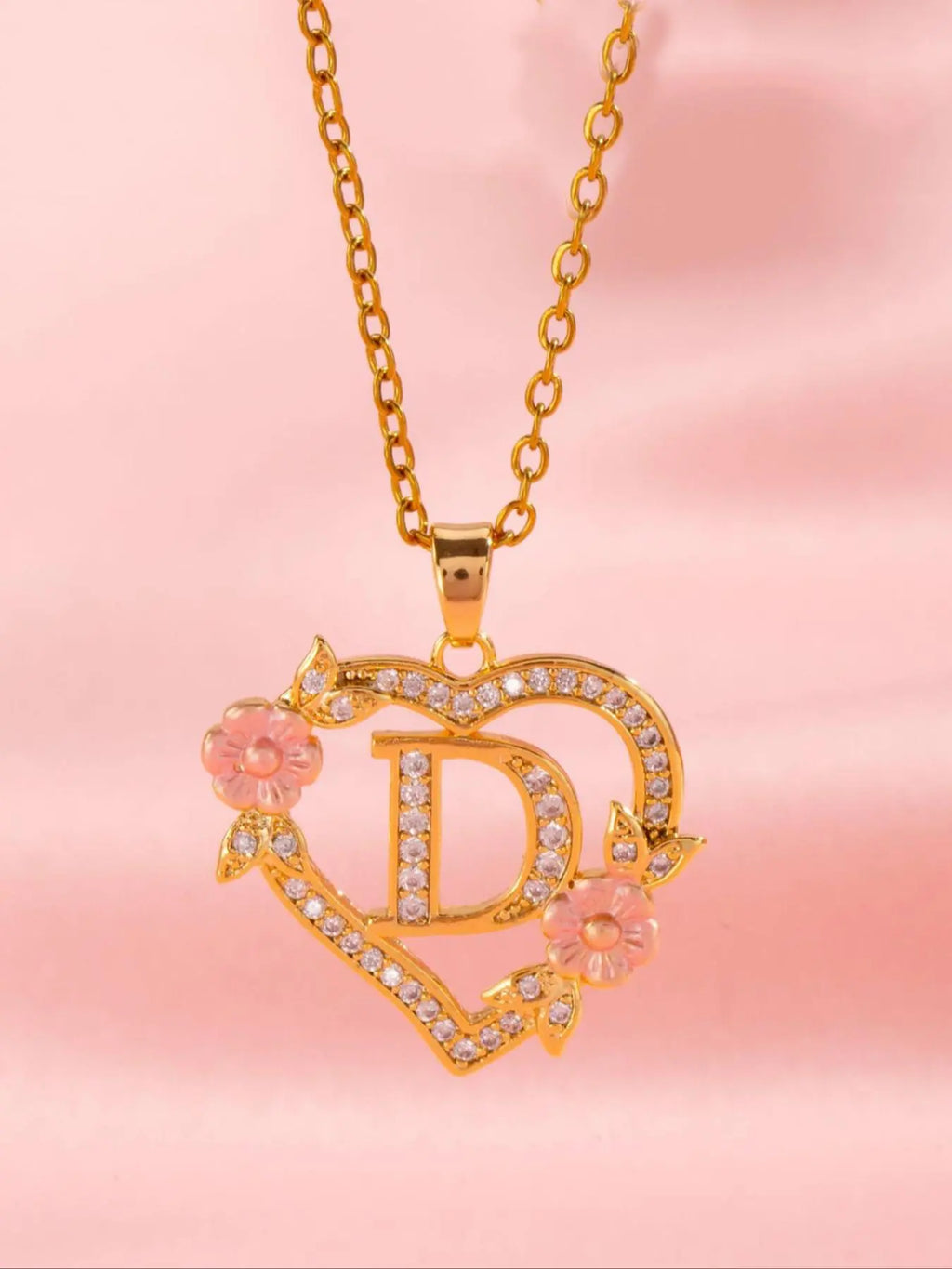 Initials Heart Shaped Pendant Necklace, Alphabet Detail Pendant, Exquisite Jewelry Gift, Rhinestone Decorated Alphabet Necklace, Artificial Zircon Decor Jewelry for Party, Daily Clothing Decor, Heart Design Jewelry, Zirconia Alphabet Pendant