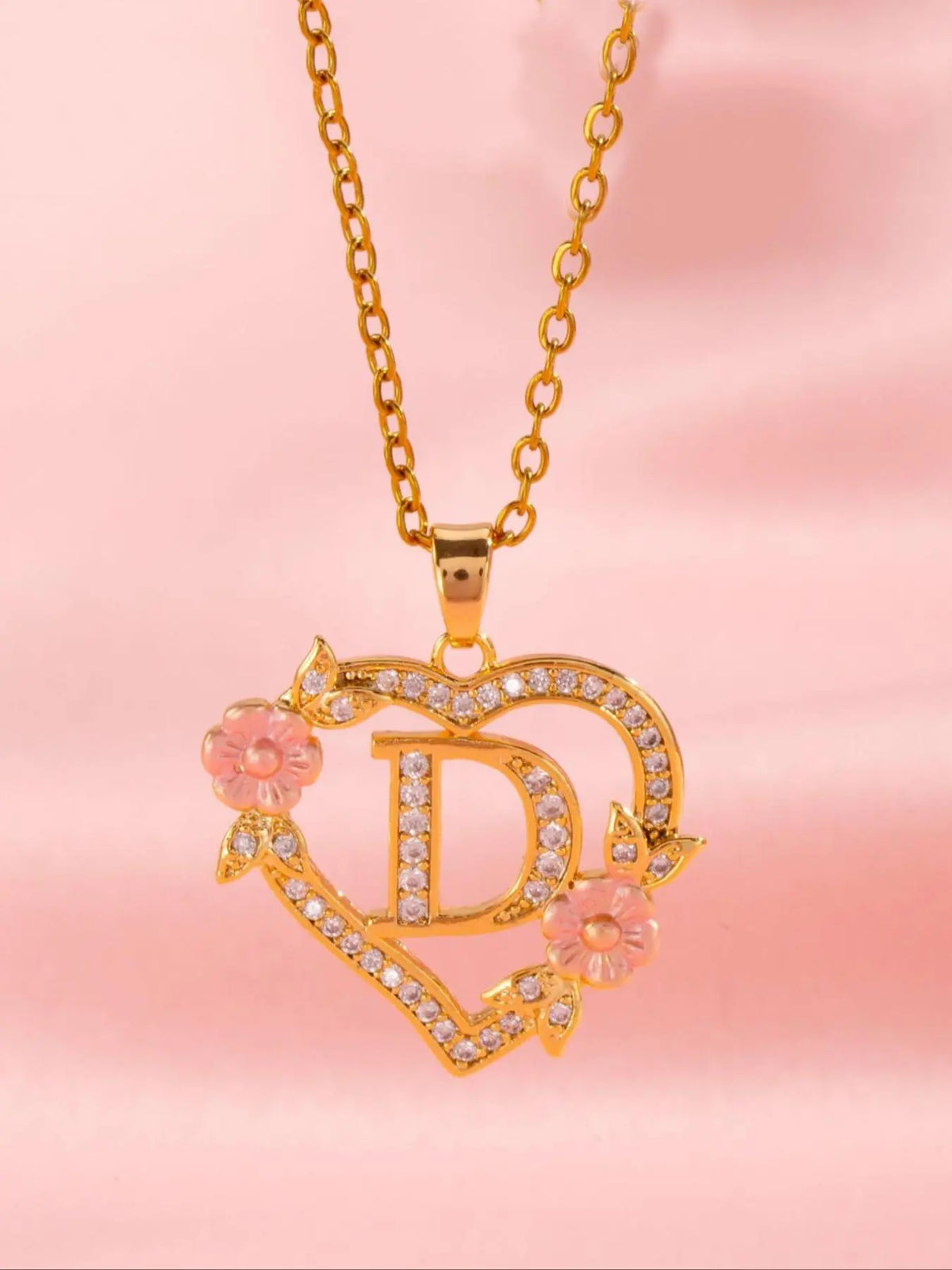 Initials Heart Shaped Pendant Necklace, Alphabet Detail Pendant, Exquisite Jewelry Gift, Rhinestone Decorated Alphabet Necklace, Artificial Zircon Decor Jewelry for Party, Daily Clothing Decor, Heart Design Jewelry, Zirconia Alphabet Pendant
