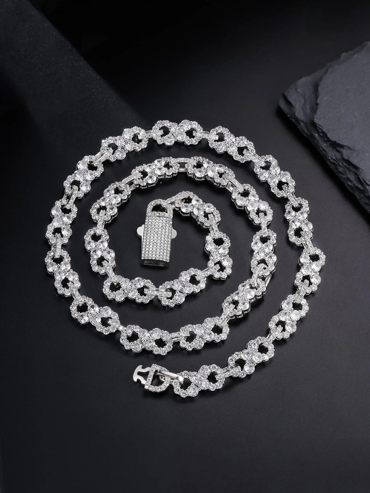 ICED CHICS Unisex Infinity 8 Symbol Fashion Necklace, Hip Hop Style, Street Style Statement Jewelry, Perfect Birthday & Festival Gift, Full Zirconia Chain, Modern Versatile Accessories, Trendy Jewelry