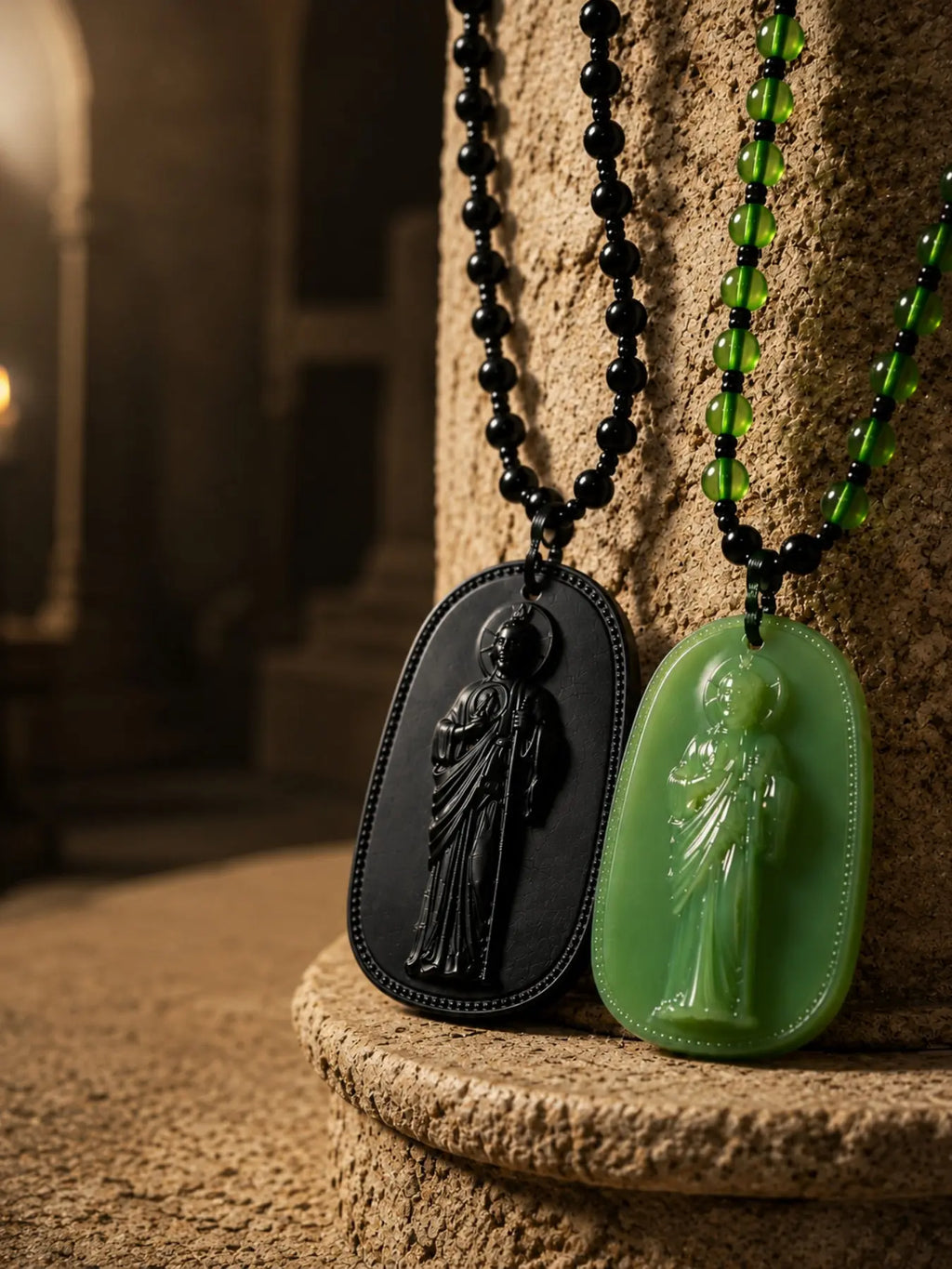 Saint Jude Pendant Necklace, Vintage Guardian Figure Carving Pendant, Gothic Atmosphere Beaded Necklace, Catholic Christian Religious Jewelry，San Judas Tadeo, Collar San Judas, Men's Necklace，Pendants of Jesus and Our Lady of Guadalupe, Catholic