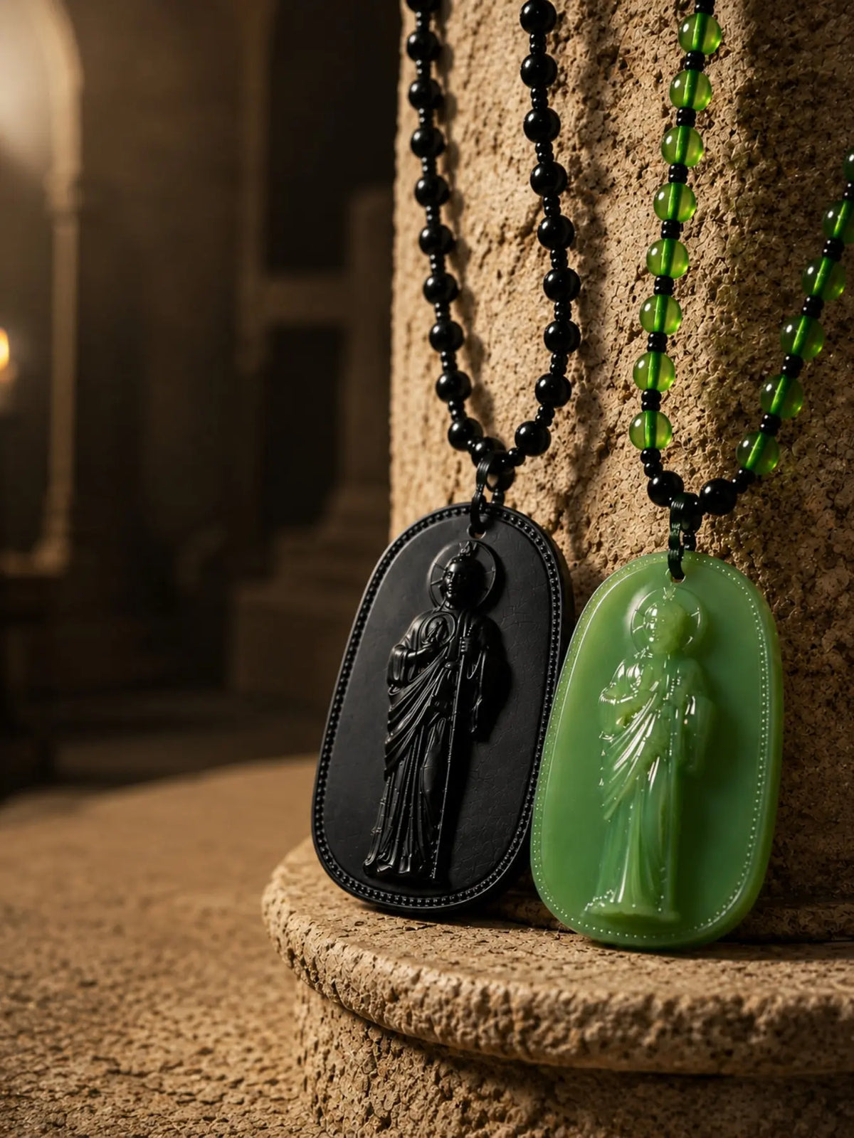 Saint Jude Pendant Necklace, Vintage Guardian Figure Carving Pendant, Gothic Atmosphere Beaded Necklace, Catholic Christian Religious Jewelry，San Judas Tadeo, Collar San Judas, Men's Necklace，Pendants of Jesus and Our Lady of Guadalupe, Catholic