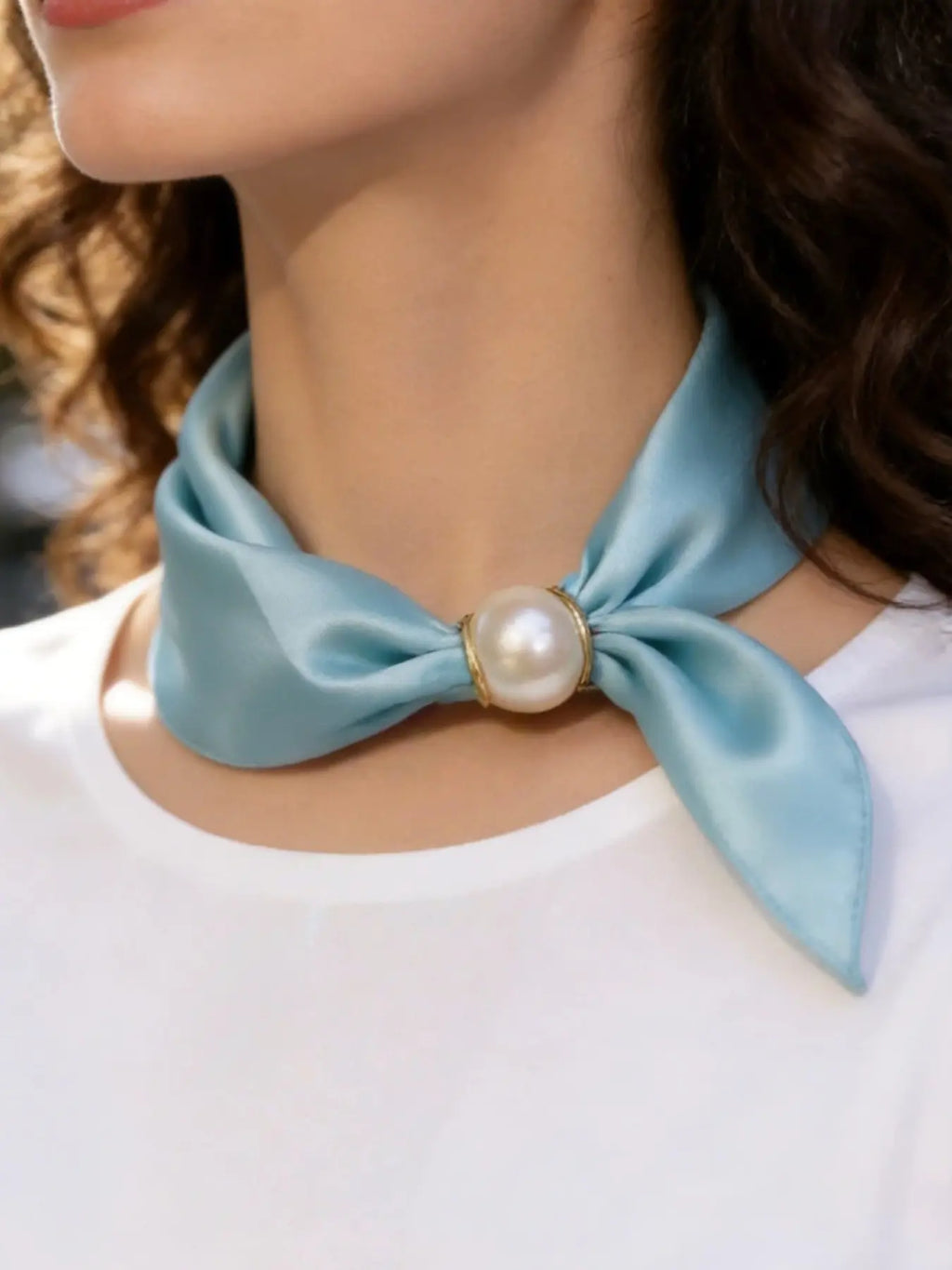 Pearl Necklace with Magnetic Buckle and Scarf Pendant, Elegant Stylish Women's Scarf for All Seasons, Fashionable Accessory for Gifts