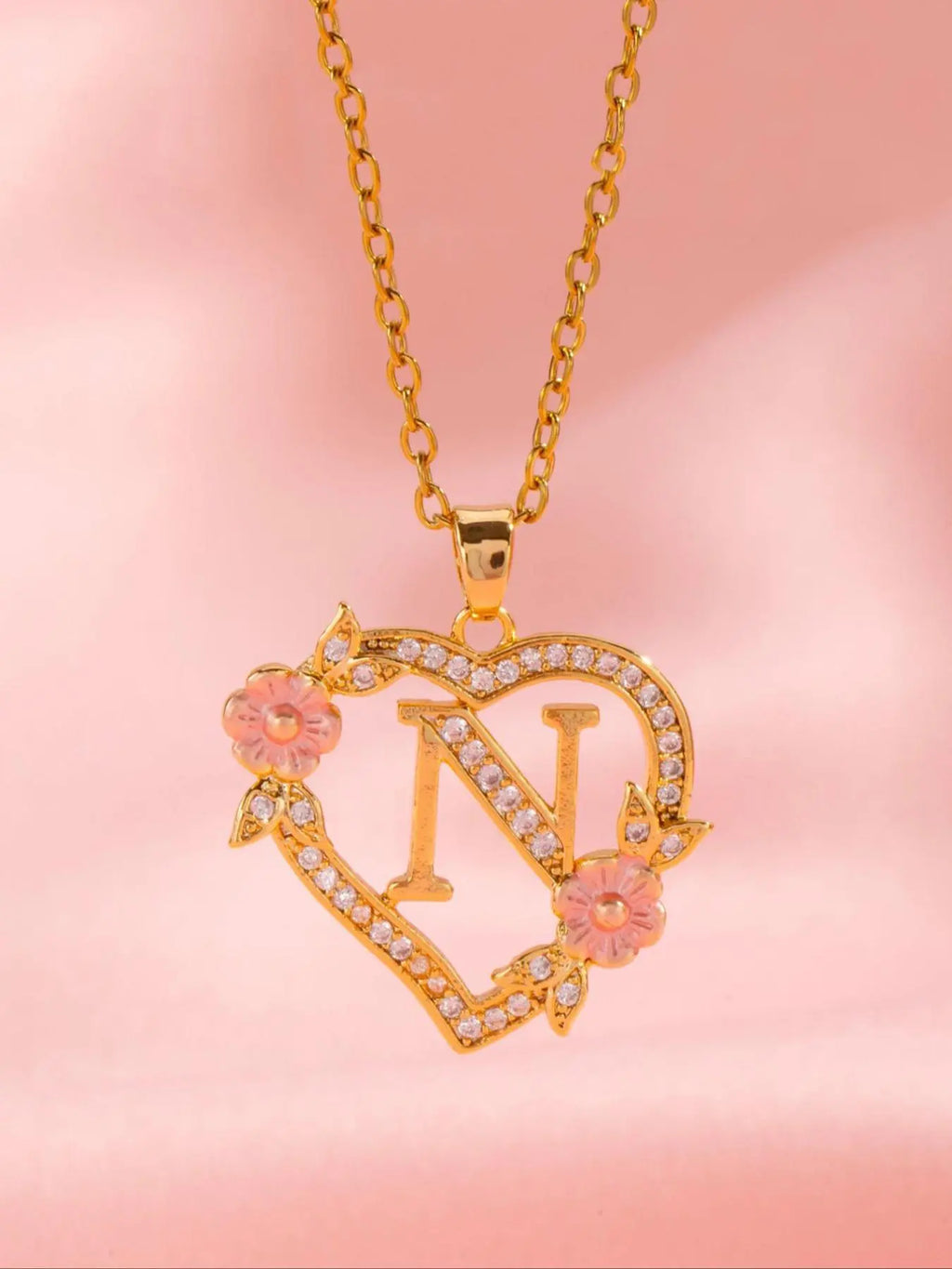 Initials Heart Shaped Pendant Necklace, Alphabet Detail Pendant, Exquisite Jewelry Gift, Rhinestone Decorated Alphabet Necklace, Artificial Zircon Decor Jewelry for Party, Daily Clothing Decor, Heart Design Jewelry, Zirconia Alphabet Pendant