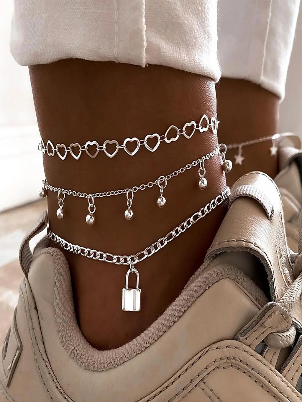3pcs/set Women's Fashion Hollow Out Heart Lock Charm Anklet, Casual Trendy Multilayer Anklet, Dainty Layered Anklet, Layered Anklet, Body Jewelry, Foot Jewelry For Women & Girls, Fashionable Jewelry, Fashionable Accessory, Fashion Cool Accessories