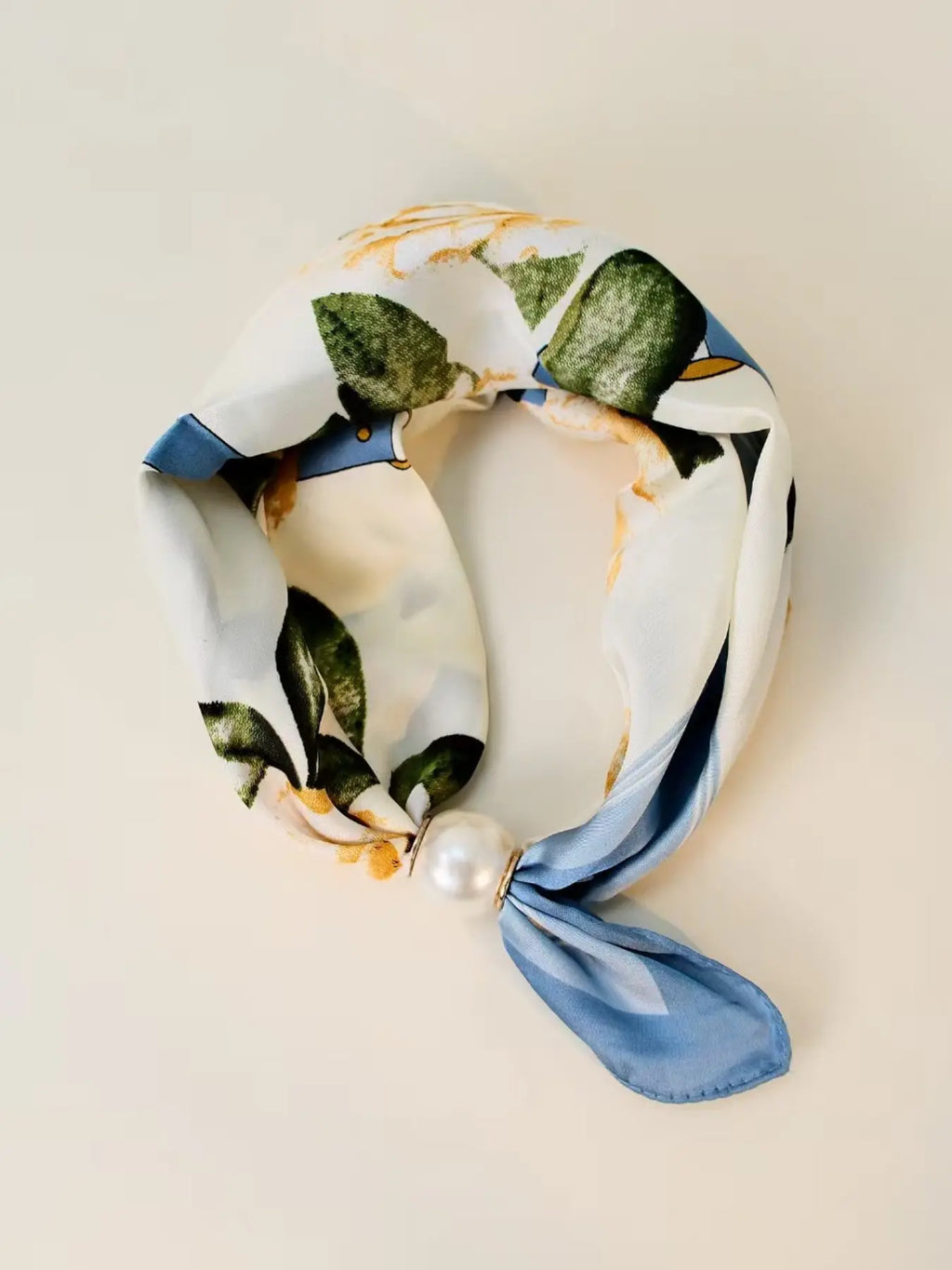 Pearl Necklace with Magnetic Buckle and Scarf Pendant, Elegant Stylish Women's Scarf for All Seasons, Fashionable Accessory for Gifts