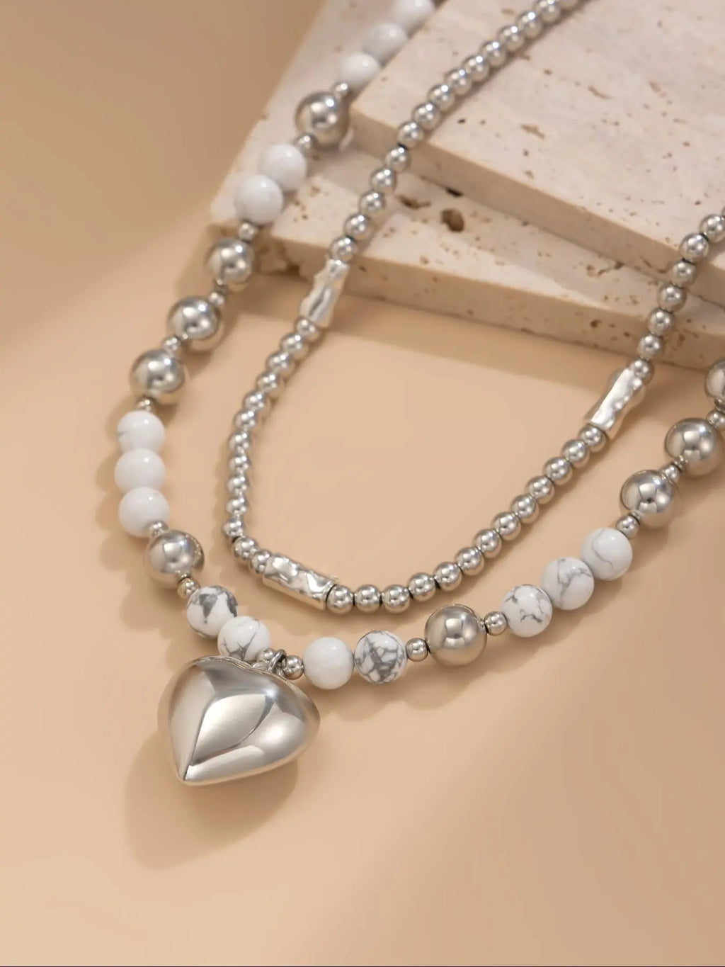 Mother's Day Gift Fashion Faux Pearl & Heart Decor Beaded Necklace, Casual style necklaces, Casual Jewelry for Party, Daily Clothing Decor, Trendy All-match & Exquisite Jewelry for Birthday Gift, Heart Shaped Necklace, Fashion Accessory Necklace