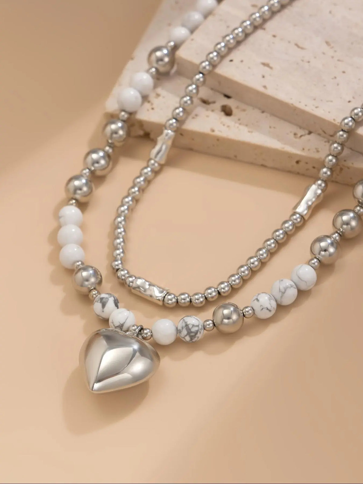 Mother's Day Gift Fashion Faux Pearl & Heart Decor Beaded Necklace, Casual style necklaces, Casual Jewelry for Party, Daily Clothing Decor, Trendy All-match & Exquisite Jewelry for Birthday Gift, Heart Shaped Necklace, Fashion Accessory Necklace