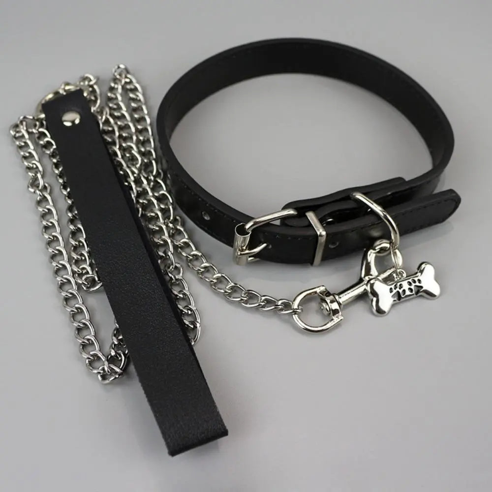 Gothic Punk PU Leather Choker with Bone Pendant, Durable Fashion Accessory, Includes Chain, Variable Length Adjustable Collar, Adult Unisex, Cosplay Party Gift, Accessories Adults, Women's Girlfriend Gift (Sports & Outdoor Protective Gear)