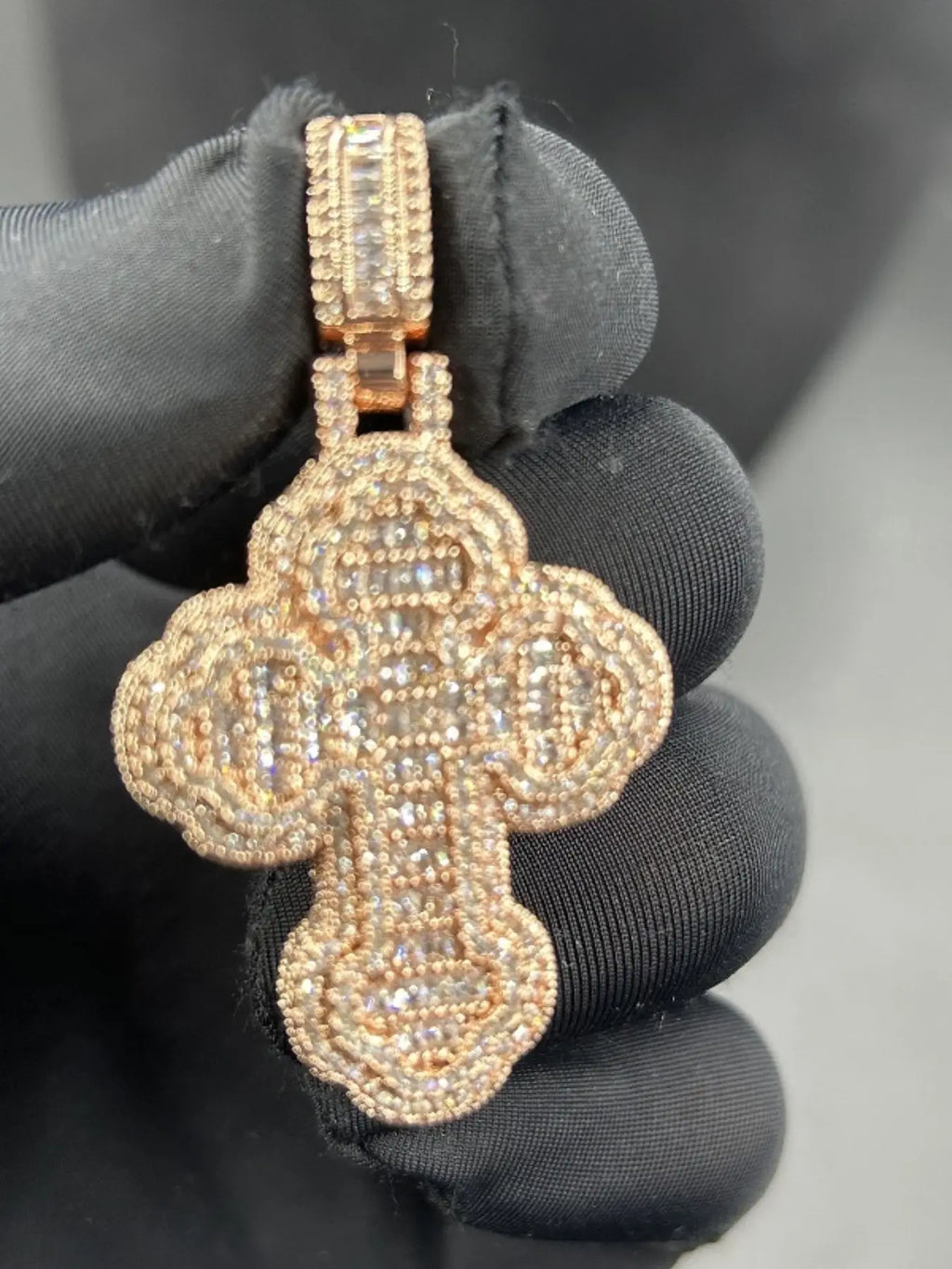 Four-Leaf Clover Cross Pendant Necklace for Men and Women, Trendy Rhinestone Embellishment Brass Zircon Charm, Hip Hop Style Jewelry, Cross Design Necklace, Cross Necklaces