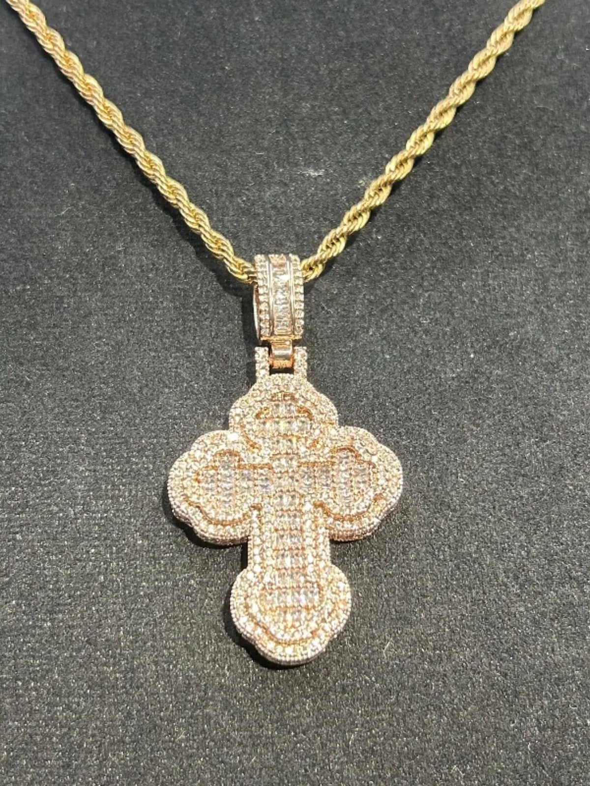 Four-Leaf Clover Cross Pendant Necklace for Men and Women, Trendy Rhinestone Embellishment Brass Zircon Charm, Hip Hop Style Jewelry, Cross Design Necklace, Cross Necklaces