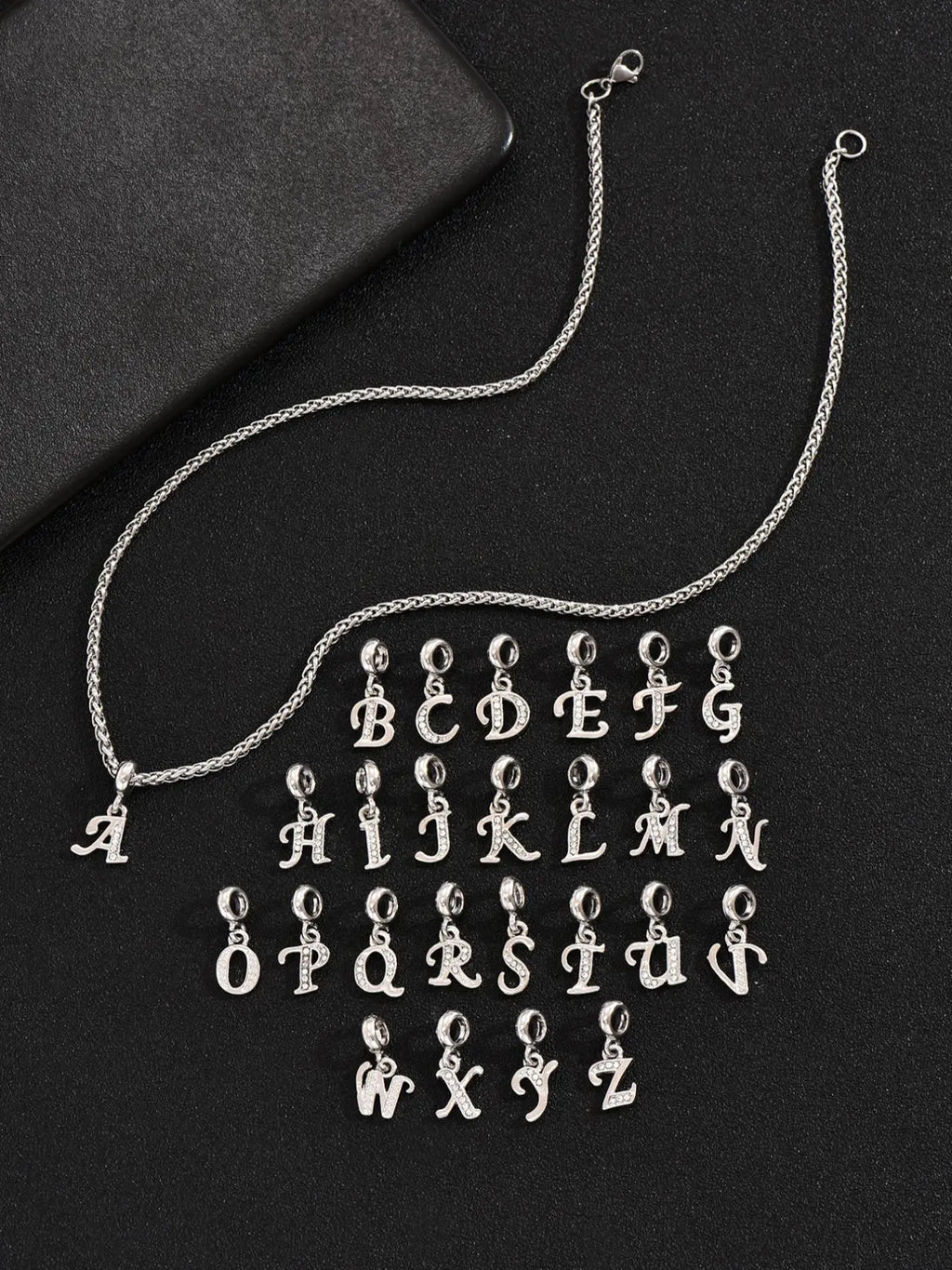 Initial Letter Detail Pendant Necklace, Fashion Stainless Steel Alphabet Jewelry for Men and Women, Trendy All-Match Exquisite Neck Accessory, for Party and Daily Wear, Birthday Gift