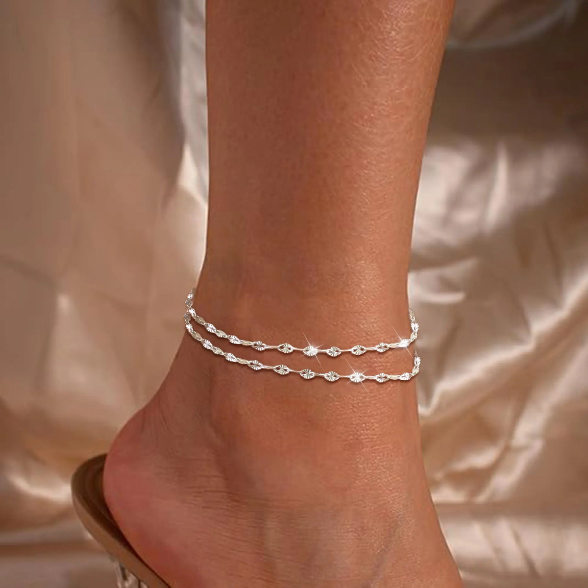 Loyalove 14K Gold Plated Dainty Layered Ankle Bracelets for Women, Waterproof Gold Link Chain Anklets Non Tarnish Set Pack Summer Beach Jewelry Gift Trendy Jewellery Accessories Elegant Fashion Accessories