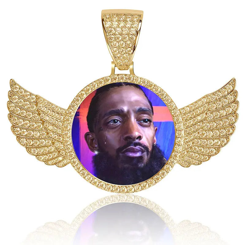 Personalized photo necklace for men and women, fashionable hip-hop angel wing pendant necklace, gift necklace for couples and mothers