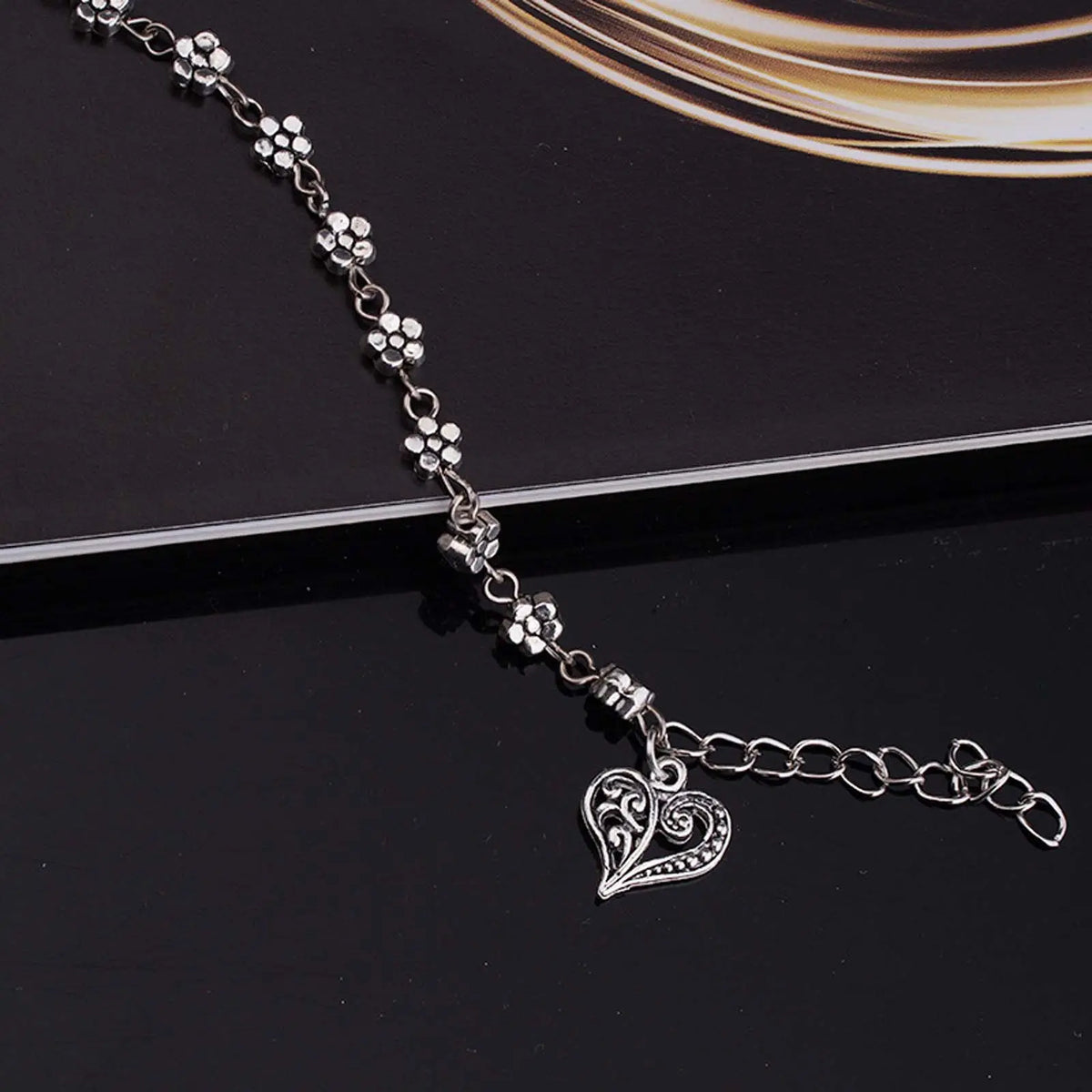 Vintage Silver Hollow Plum Blossom & Small Flower Alloy Metal Anklet - Adjustable Size Wearable Jewelry for Beach Adults, Casual Everyday Outfits, Valentine/Mother’s Day Ideal Gift for Lovers