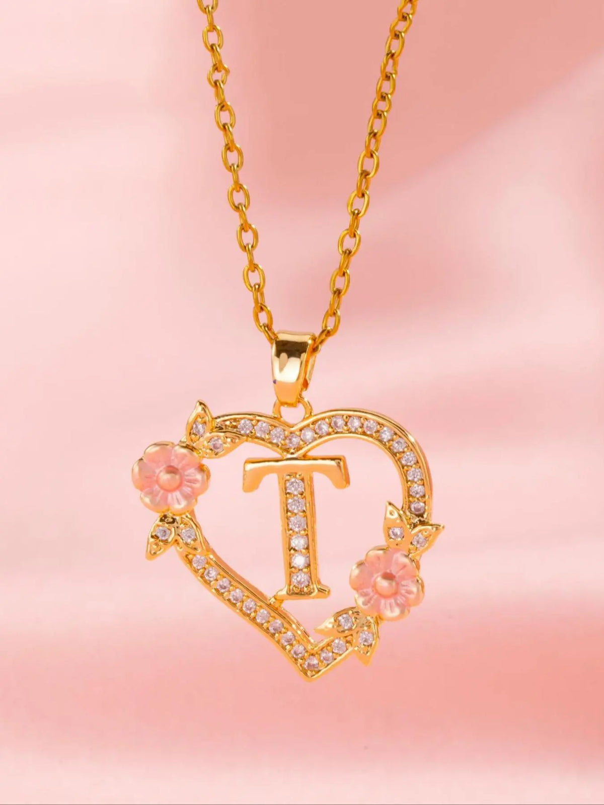 Initials Heart Shaped Pendant Necklace, Alphabet Detail Pendant, Exquisite Jewelry Gift, Rhinestone Decorated Alphabet Necklace, Artificial Zircon Decor Jewelry for Party, Daily Clothing Decor, Heart Design Jewelry, Zirconia Alphabet Pendant