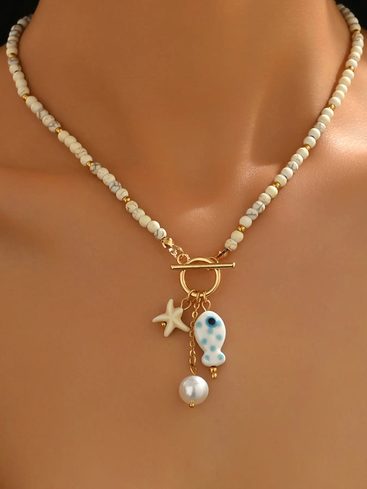 Summer Ceramic Fish & Starfish Pendants Beaded Necklace, with Toggle Clasp Design, Fashion Faux Pearl Decor Necklace, Cute Summer Jewelry, Jewelry Gifts, Perfect Gift for Women