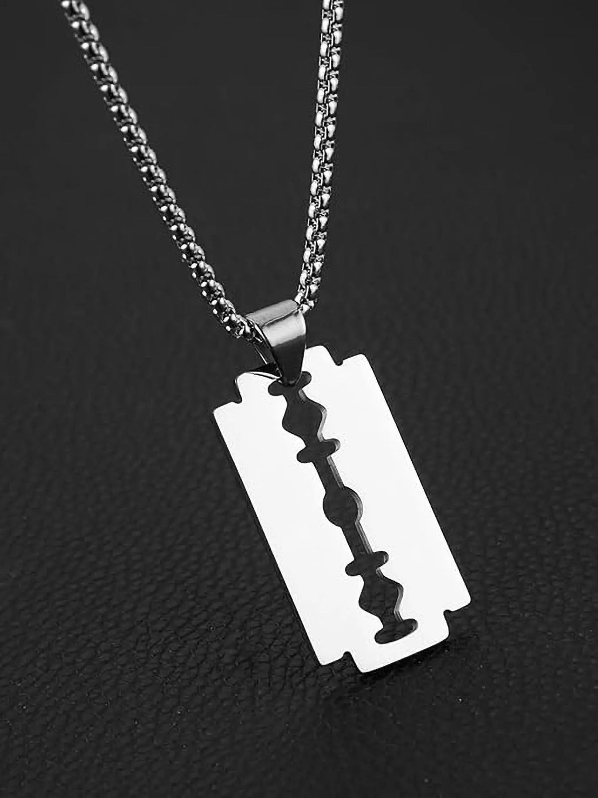 Hiphop Razor Pendant Necklace, Fashion Necklace, Cool Hiphop Style Streetwear Statement Jewelry Gift, Unique Trendy Sweater Chain, Cuban Link Design Chain, Stainless Steel Necklaces, Casual All Seasons