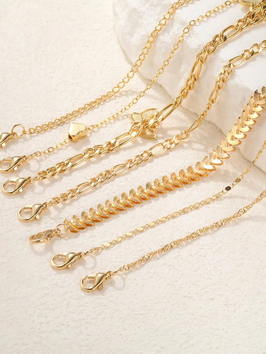 Elegant Minimalist Ankle Bracelet Set of Seven, Adjustable Copper Chain Anklets with Butterfly Charms, Casual Style for All Seasons, Perfect Gift for Her, Dainty Layered Anklet, Summer Jewelry, Foot Jewelry, Trendy Fashionable Accessories